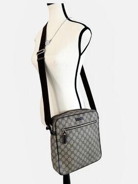 💙 Gucci GG Supreme Coated Canvas Messenger Bag / Crossbody – Authentic – EUC